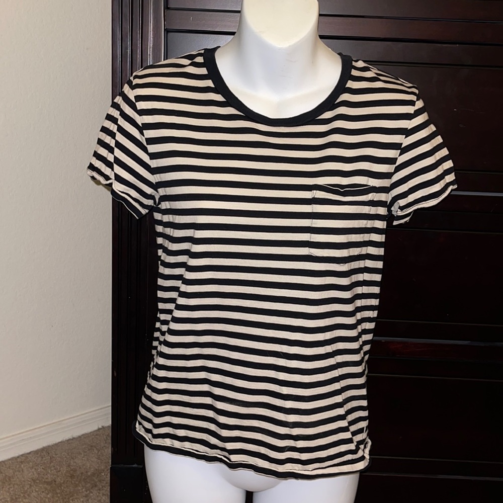 Levi’s Women’s Short Sleeve Shirt